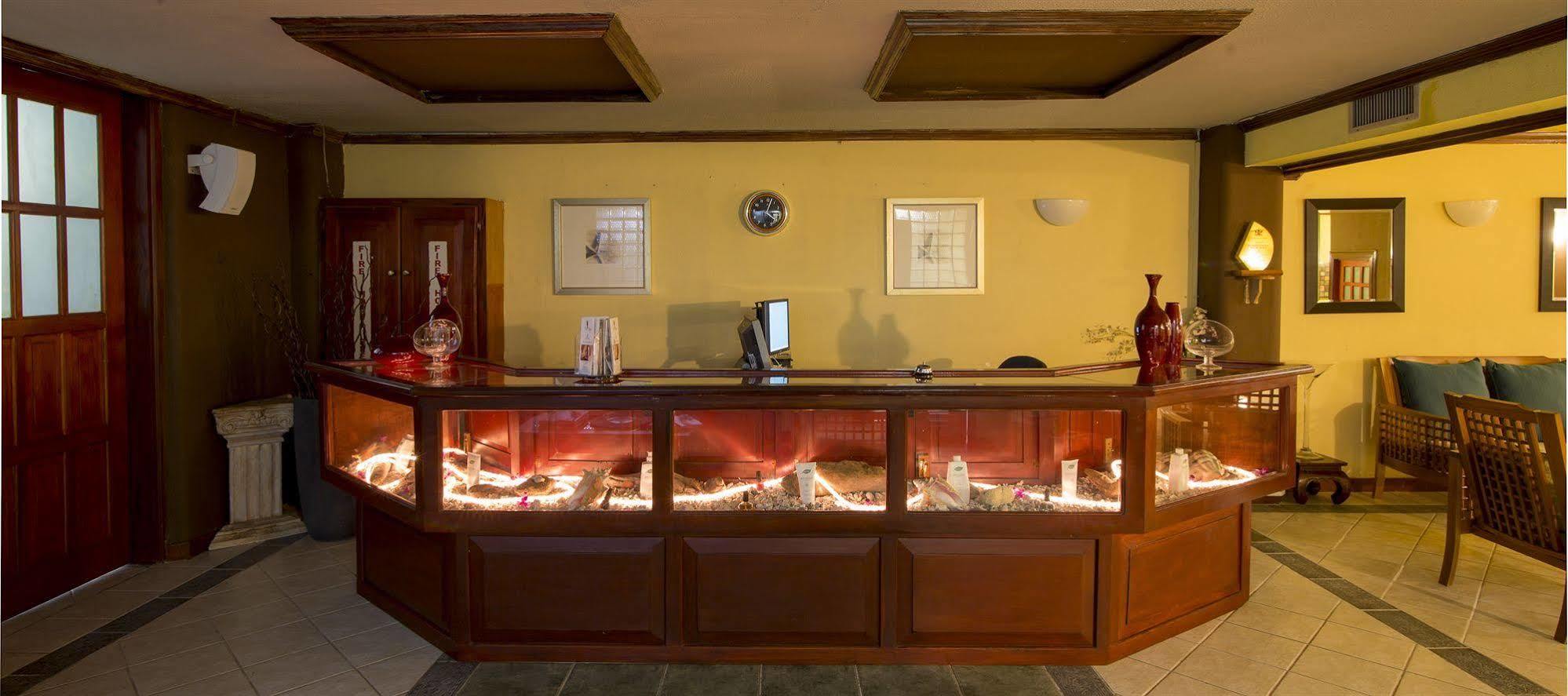Le Grand Courlan Spa Resort Adults Only Black Rock Dış mekan fotoğraf